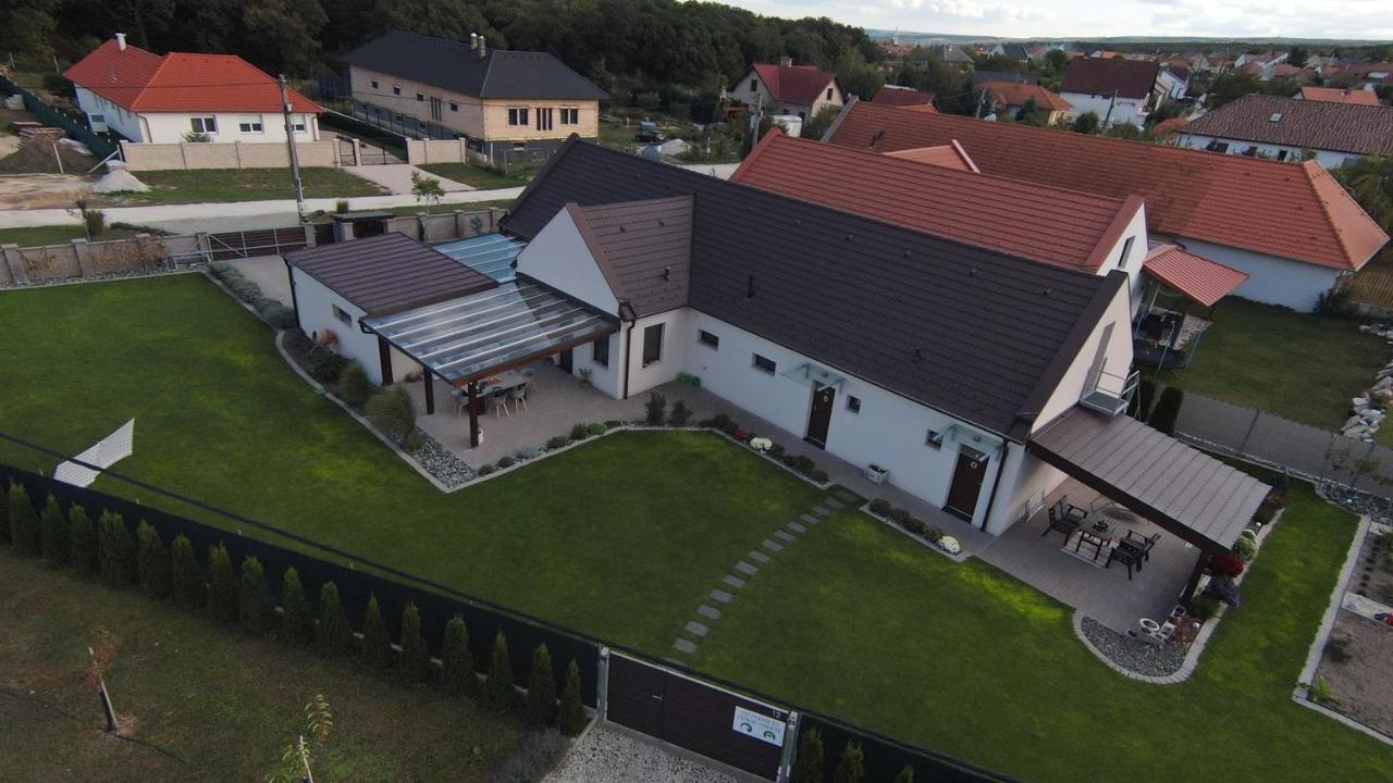 Oelyv Διαμέρισμα Fertőrákos Εξωτερικό φωτογραφία
